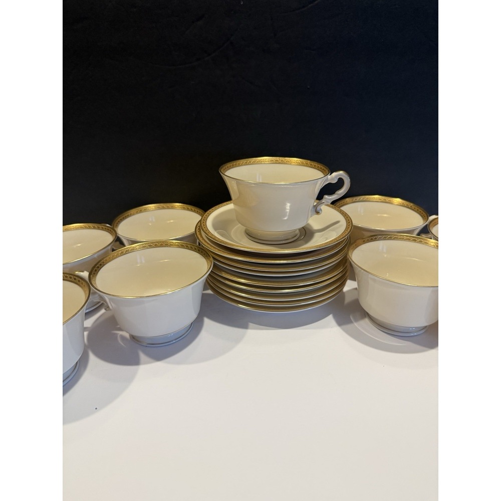 Wayne Old Ivory Syracuse China 8 Cups 9 Saucers Gold Trim 17 Pc Lot